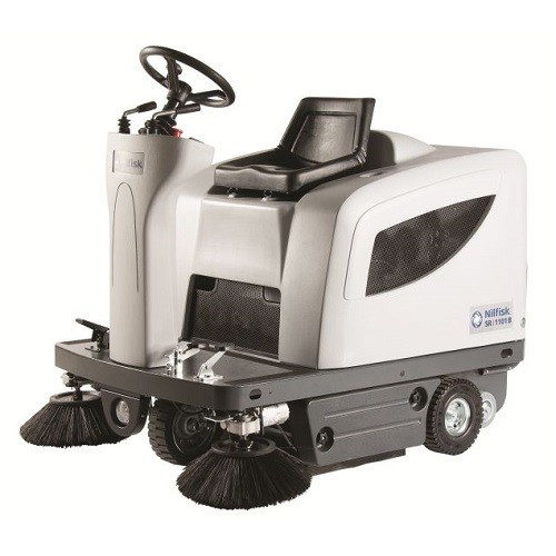 Image of Nilfisk SWEEPER SR 1101 B ráülős ipari seprőgép - akkumulátorral, töltővel,oldalkefékkel, kefevédőkkel, jelzőlámpával